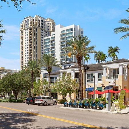 St. Petersburg Downtown Apartments Exterior photo